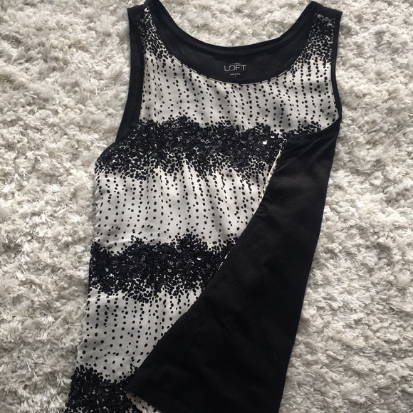 Black and White top - Picture 2 of 3